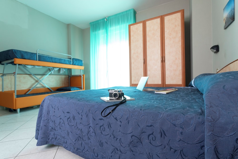 Comfort Quadruple Room, Balcony