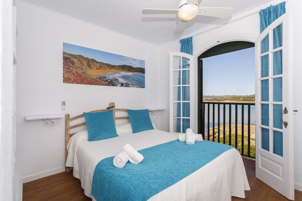 Apartment, 2 Bedrooms, Partial Sea View photo 3