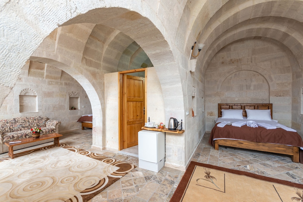 Traditional Quadruple Room, Multiple Beds, City View photo 1