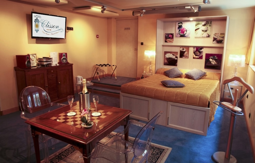 VIP double room with balneo bathtub photo 1
