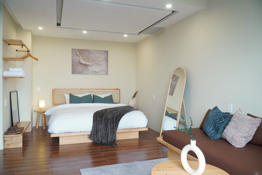 Deluxe Apartment, City View