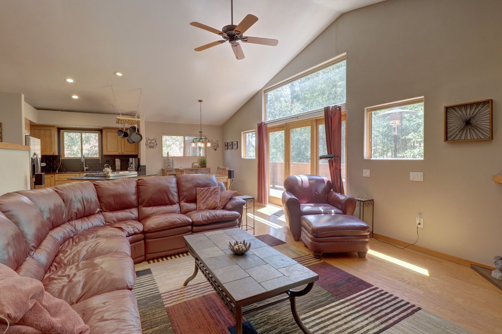 Townhome, 3 Bedrooms photo 1
