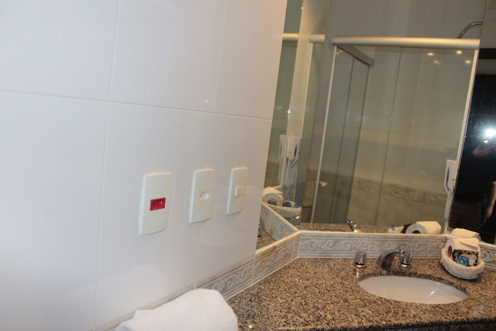 Standard Double Room - Photo 4
