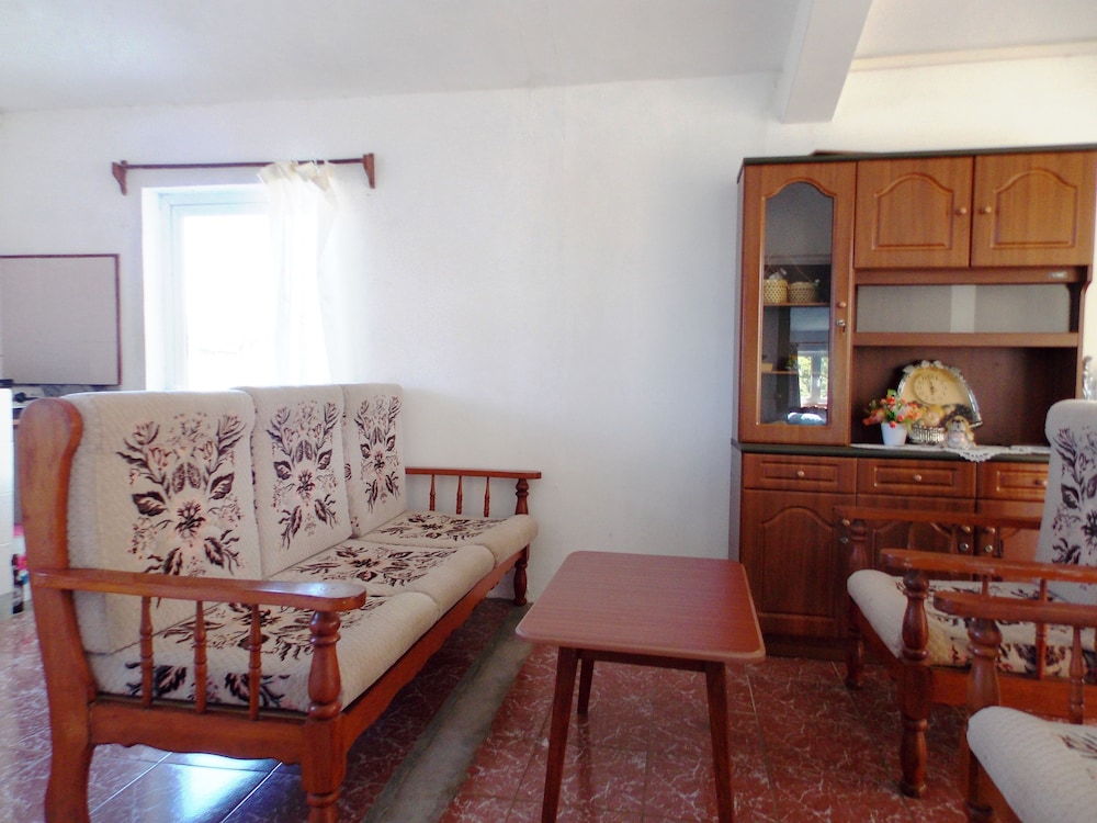 Family Room photo 2