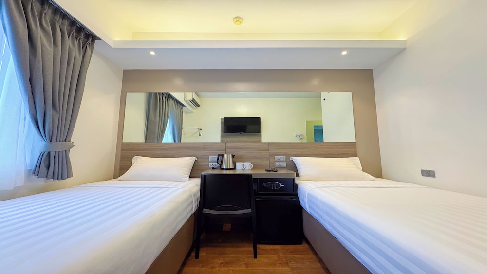 City Twin Room photo 2