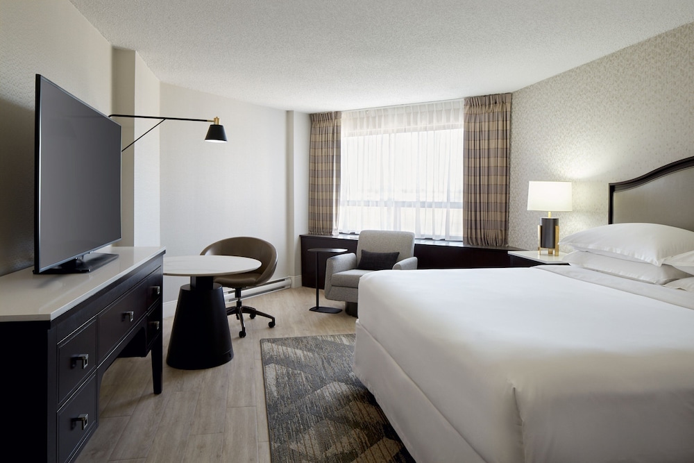 Club Suite, 1 Bedroom - Photo 4