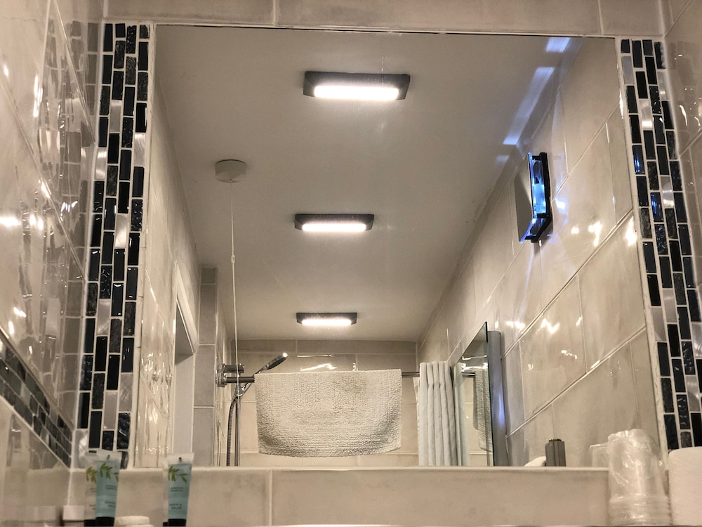 Double Room, Ensuite (King Size ) - Photo 12