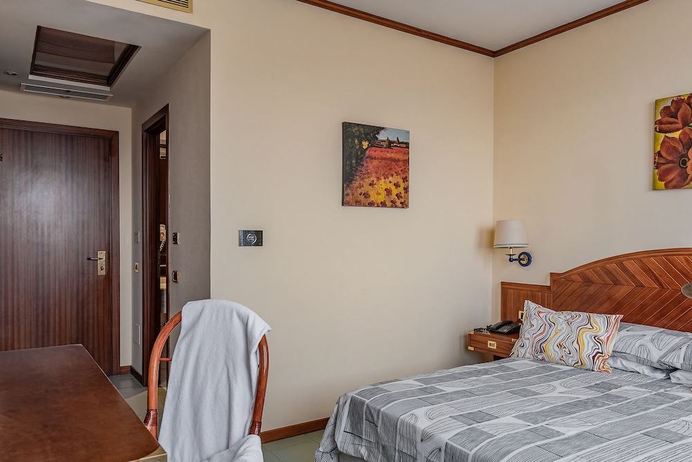 Classic Room, 1 Bedroom, Sea View photo 2