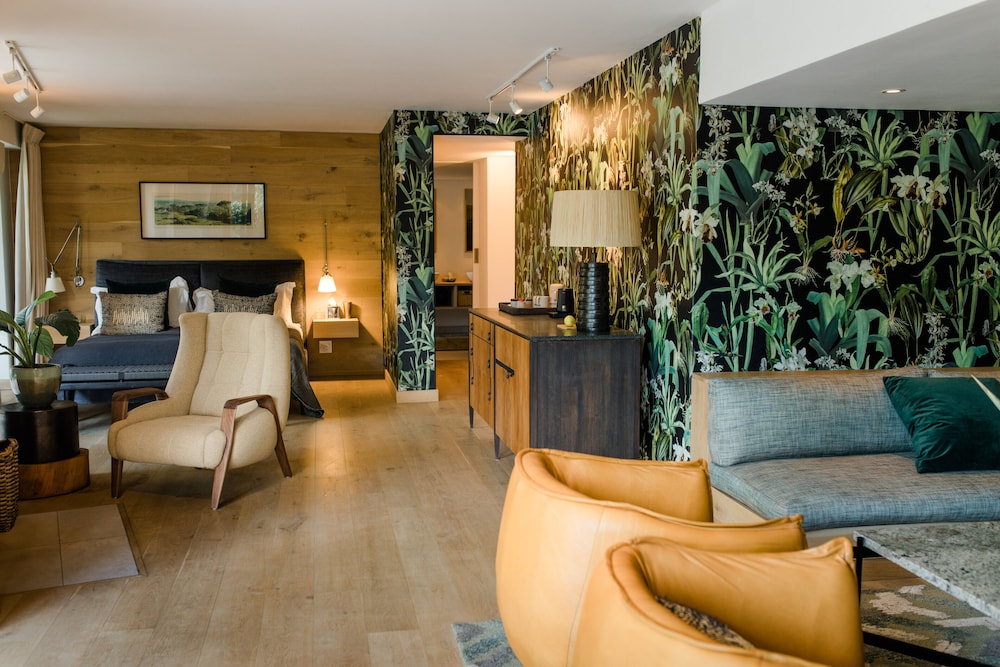 Maison Noir Opulent Garden Suite Room - Photo 1