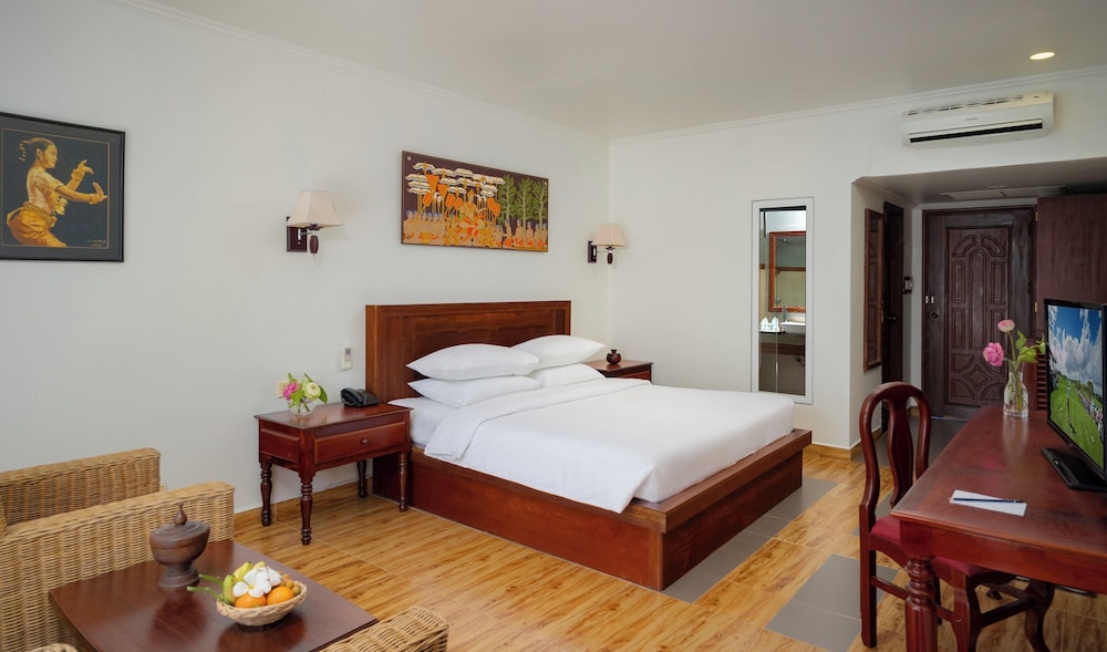 Deluxe Double or Twin Room - Photo 5