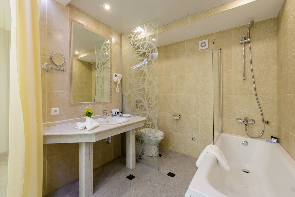 Deluxe Double Room, 1 Bedroom photo 2