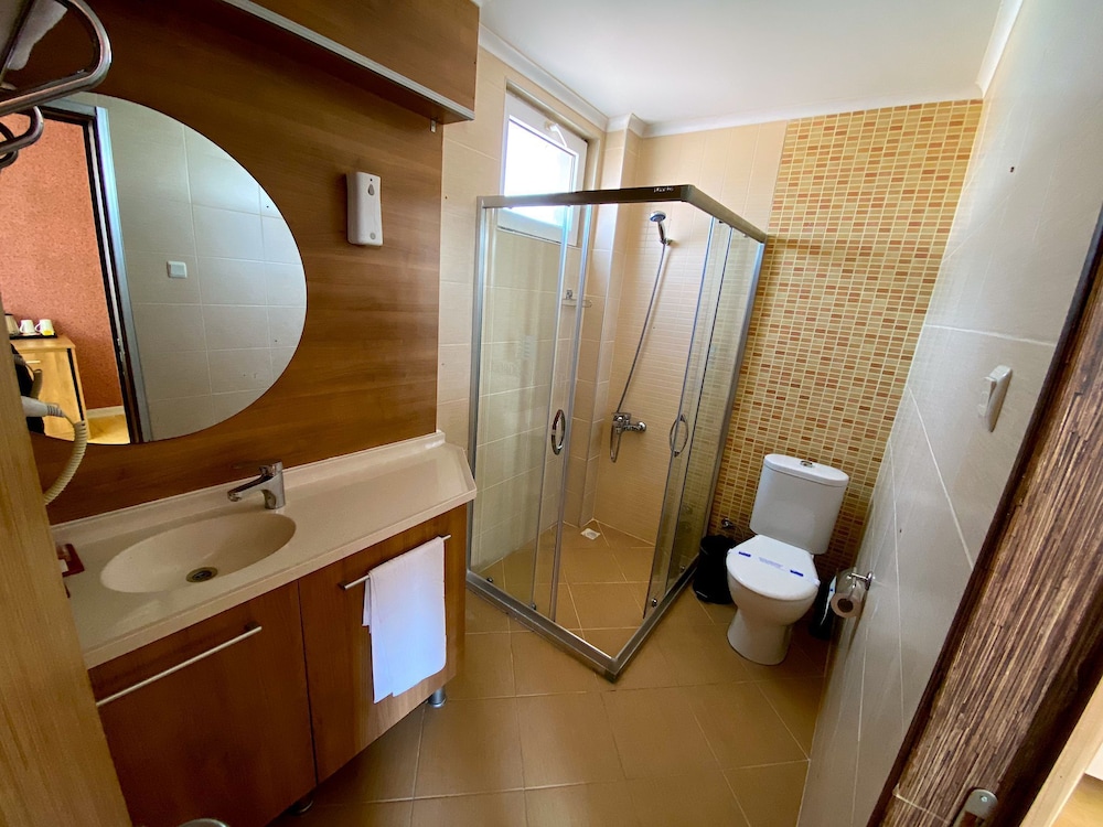 Standard Room - Photo 5