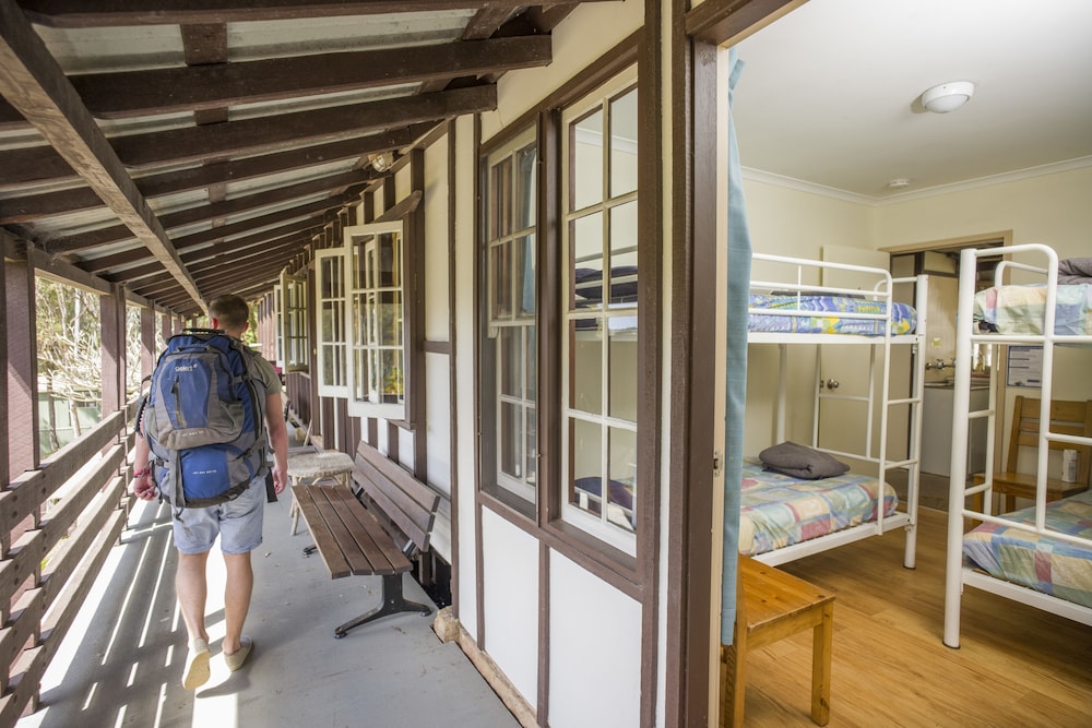 Entire 6 Bed Dormitory Room with Shared Bathroom photo 2