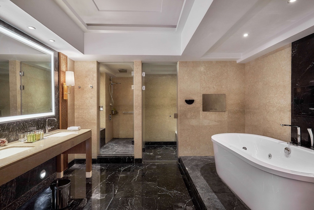 Suite (Diwan)