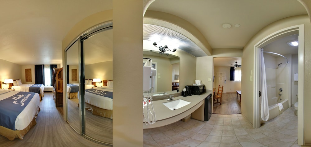 Suite, 2 Queen Beds, Non Smoking - Photo 6