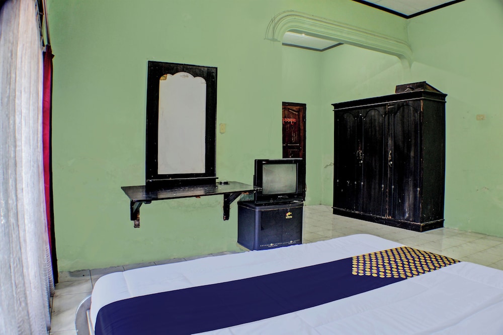 Economy Double Room photo 2