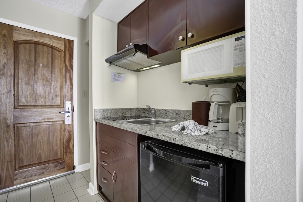 Standard Room, 2 Double Beds, Ocean View (Efficiency) - Photo 5