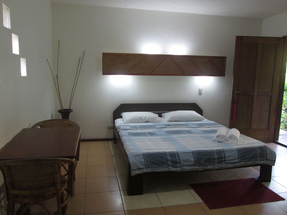 Basic Double Room, Beach View photo 1