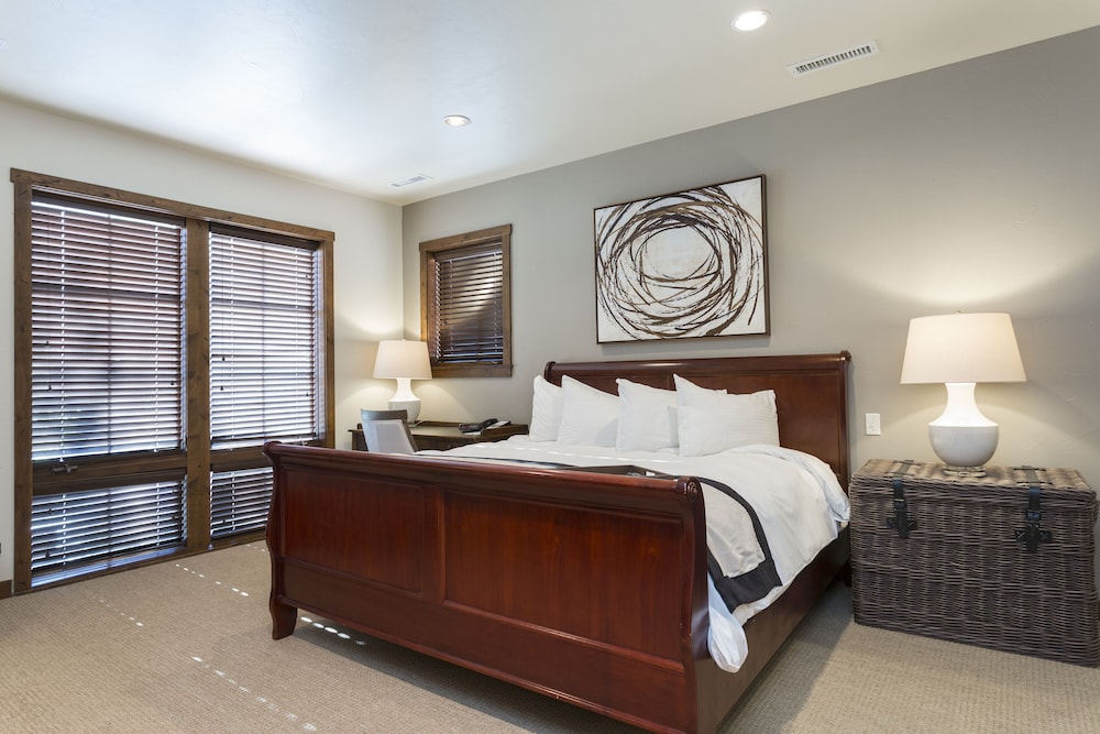 Condo, 2 Bedrooms (Condominium) photo 1