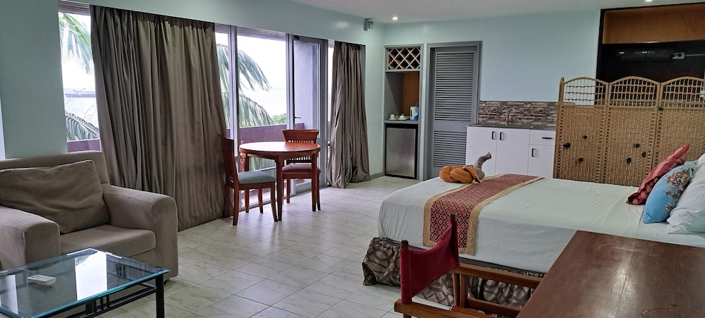 Premium Triple Room photo 2