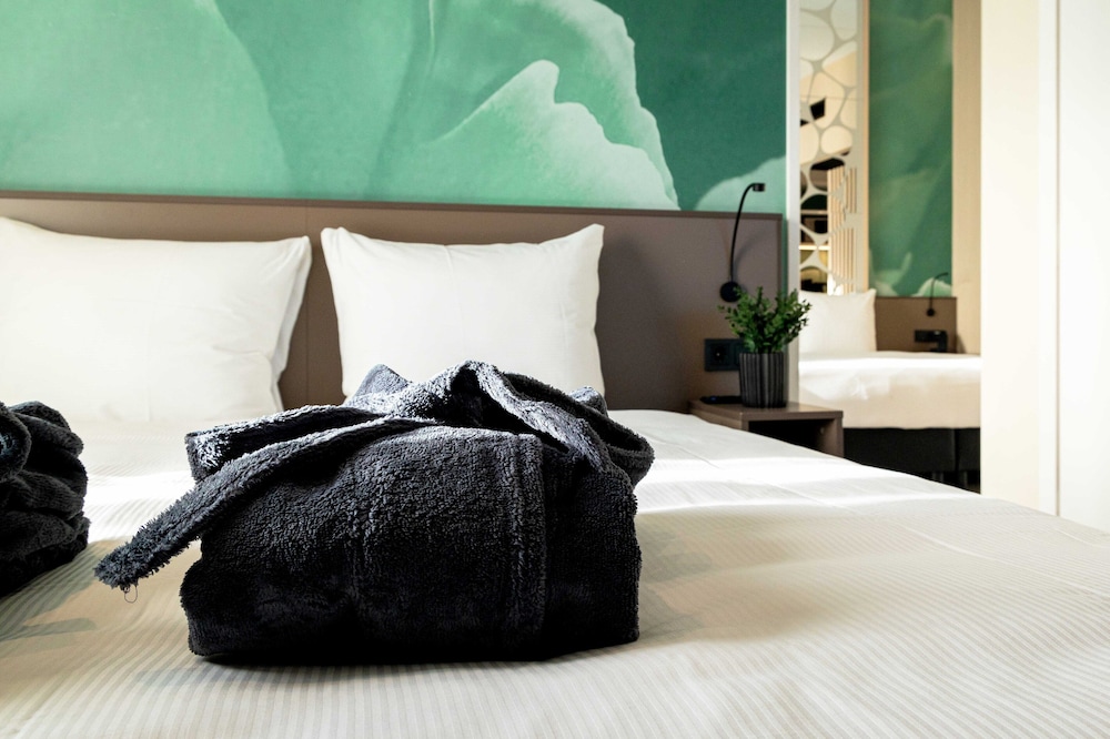Royal Room photo 2