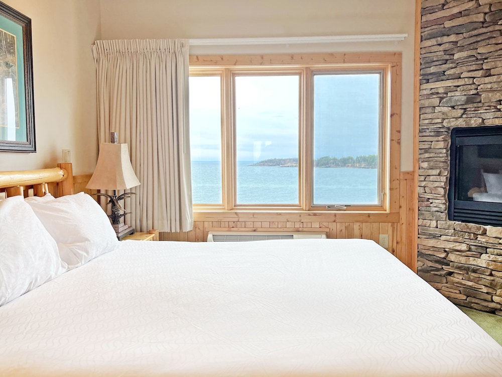 Traditional Condo, 3 Bedrooms