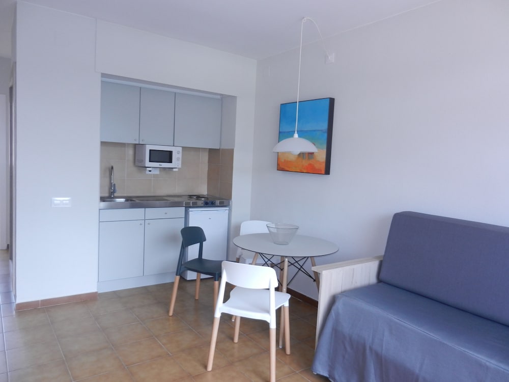 Apartment, 1 Bedroom, Balcony, Pool View (2-4 adults) - Photo 8