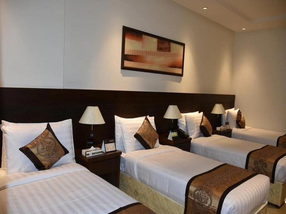 Standard Twin Room - Photo 2