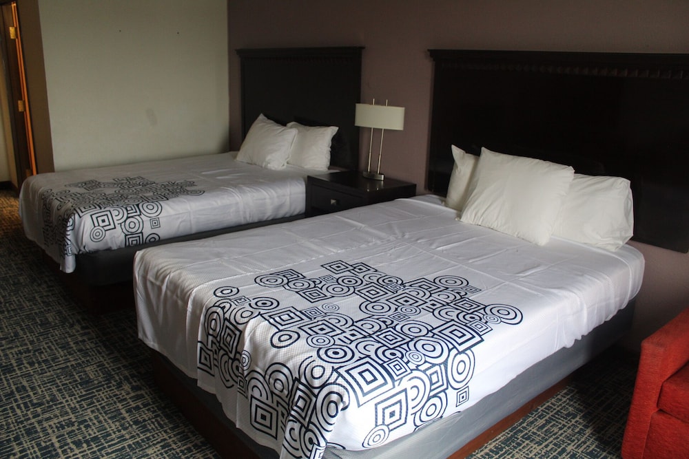 Queen Room with Two Queen Beds - Non-Smoking