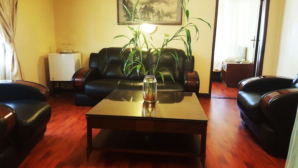 Standard Suite, 2 Bedrooms photo 3