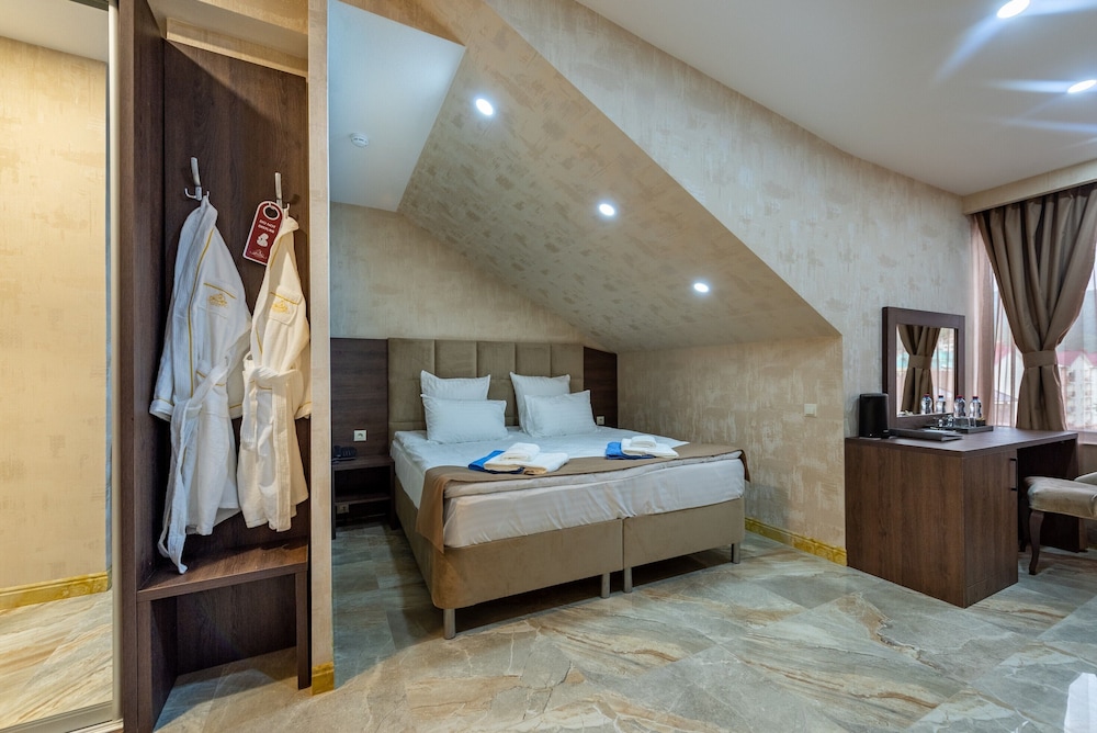 Family Quadruple Room