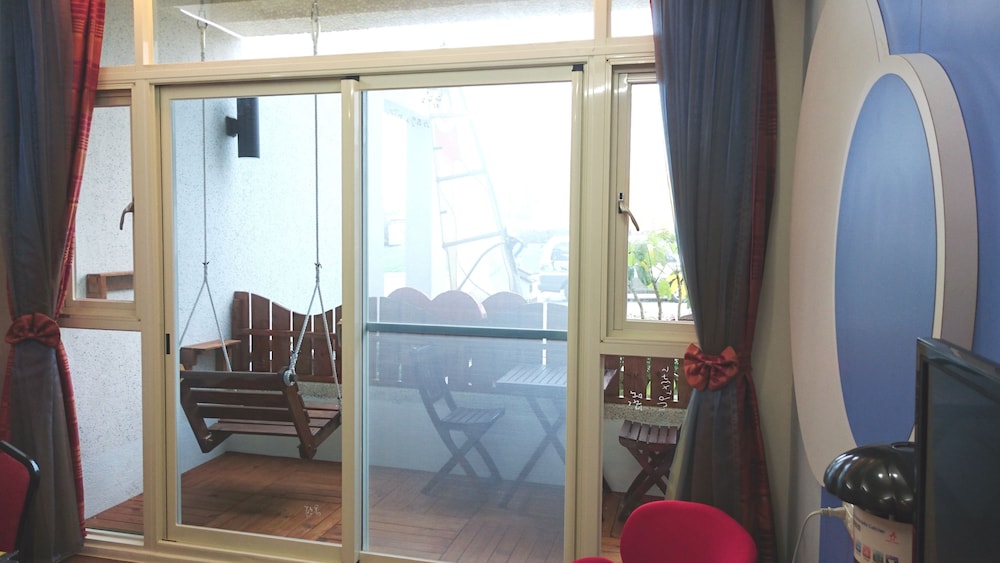 Elite Quadruple Room, 2 Double Beds, Non Smoking, Courtyard View photo 3