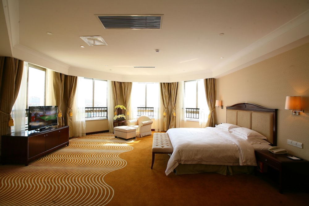 Administrative Suite photo 2