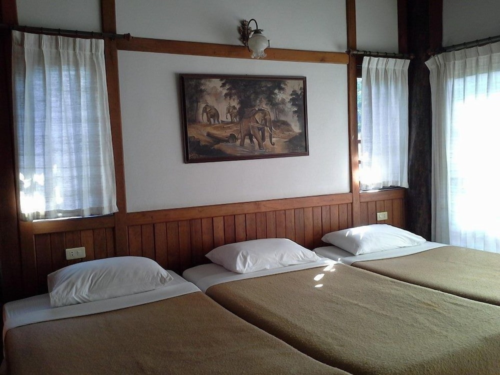 传统房屋,多卧室 (บ้านประกายดาว 7bedrooms max18 persons)