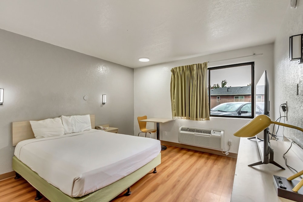 Standard Room, 1 Double Bed, Non Smoking photo 1