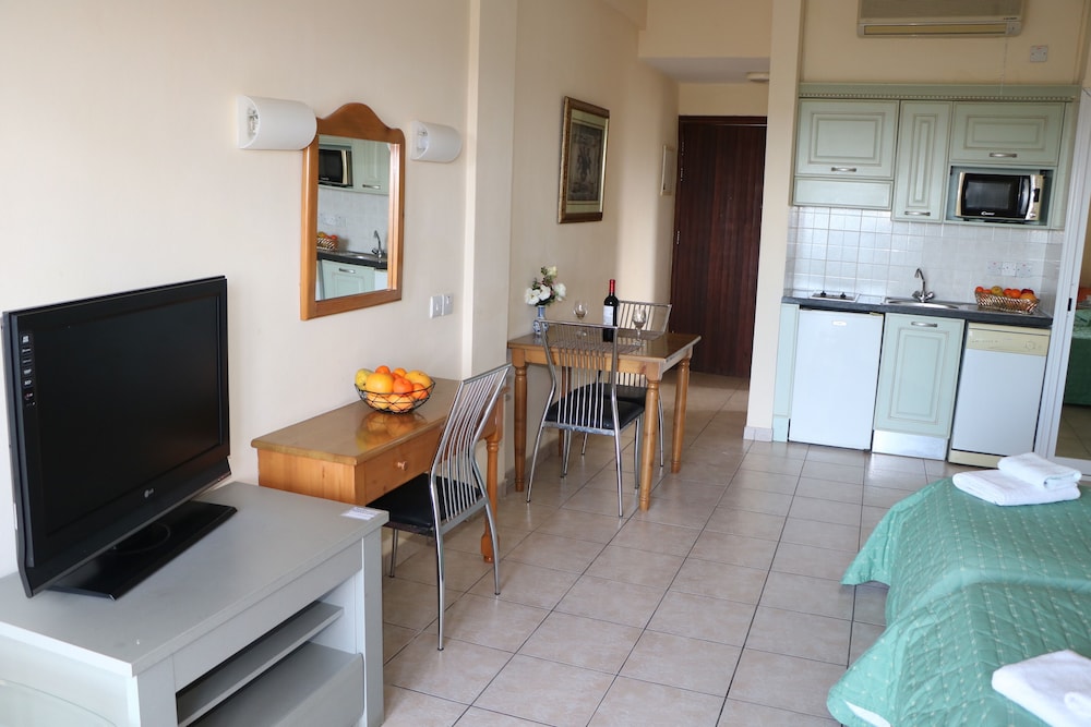 Superior Studio, Sea View - Photo 4
