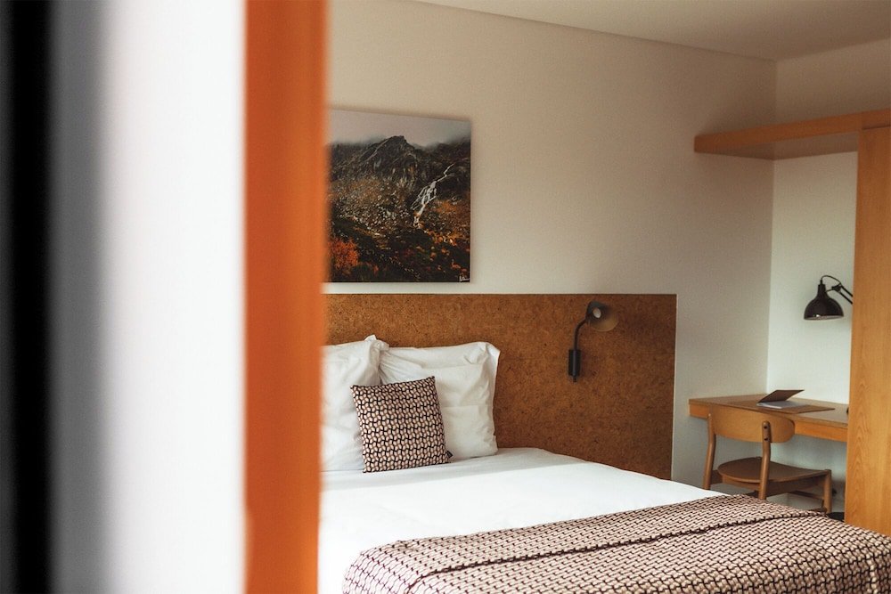 Standard Double Room, Lake View photo 1