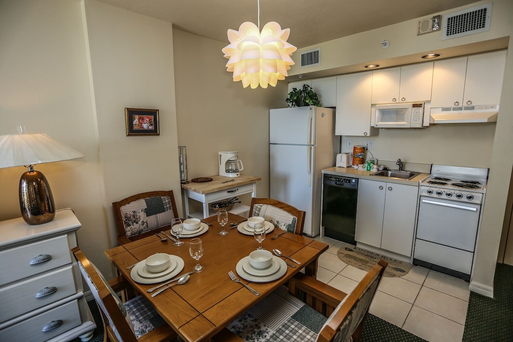 Condo, 1 King Bed With Sofa Bed, Private Pool (#206 - No Pets Allowed) photo 3