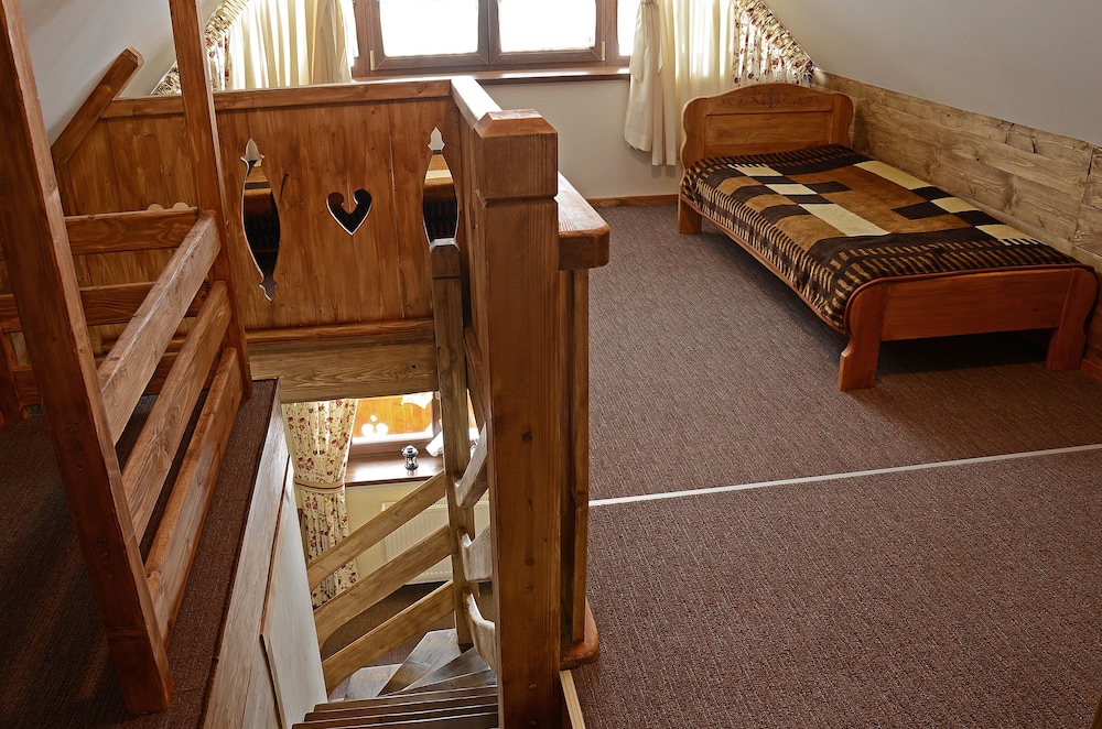 Family Duplex, 2 Bedrooms, Hill View photo 3