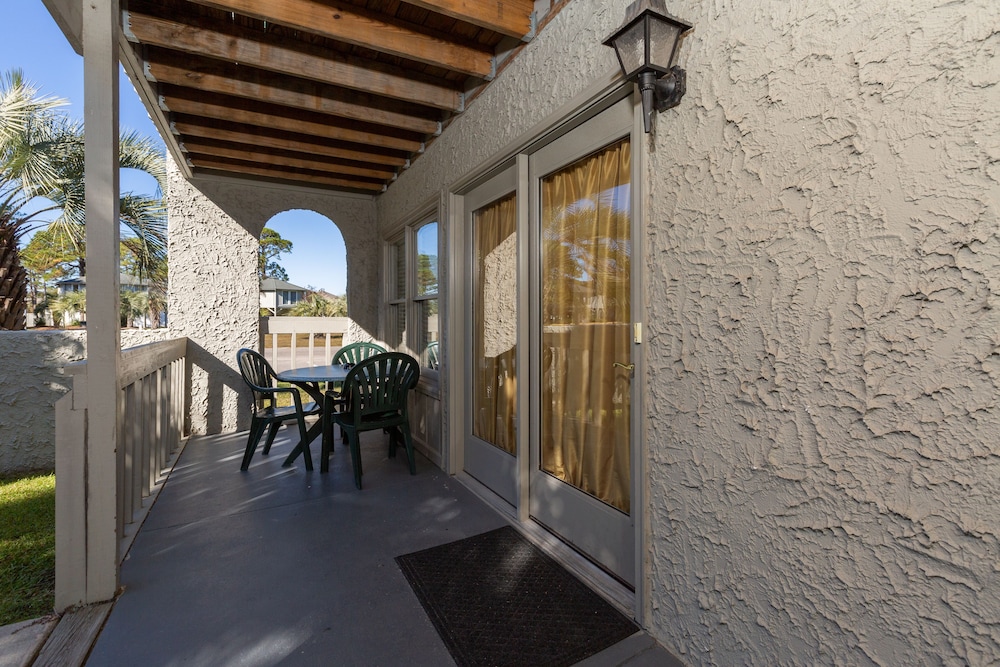 Condo, 3 Bedrooms - Photo 30