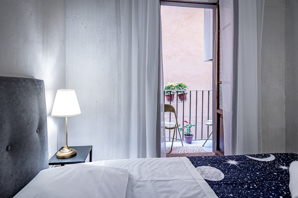 Economy Room (Napoli)