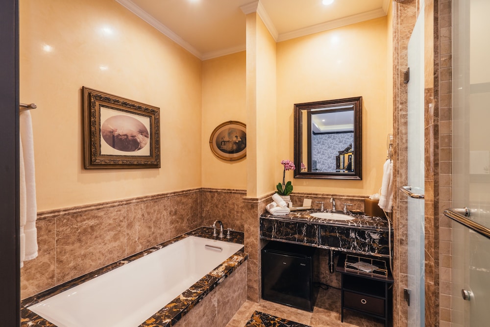 King Suite Plus
