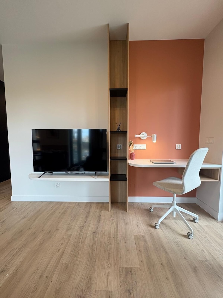 Apartment, 2 Bedrooms, Balcony