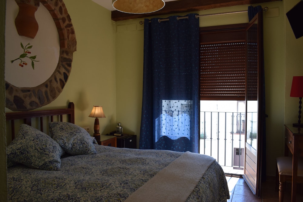 Double or Twin Room photo 2
