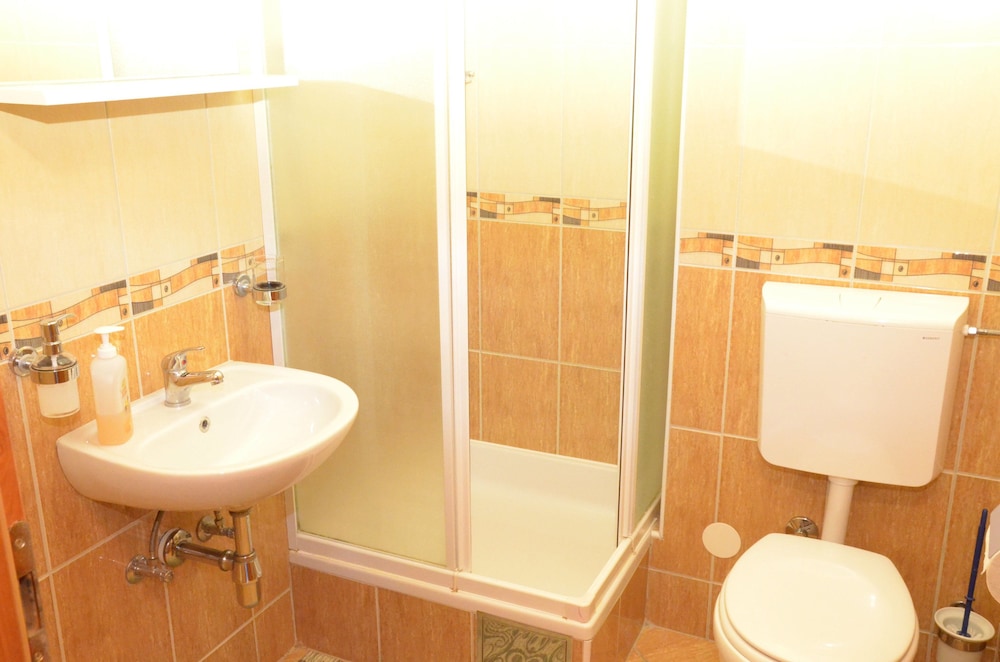 Standard Apartment 2 Twin Beds photo 3
