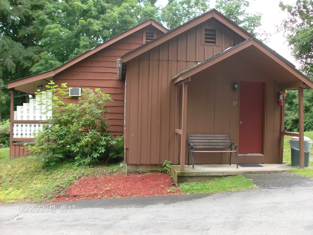Family Cottage, Mountainside photo 3