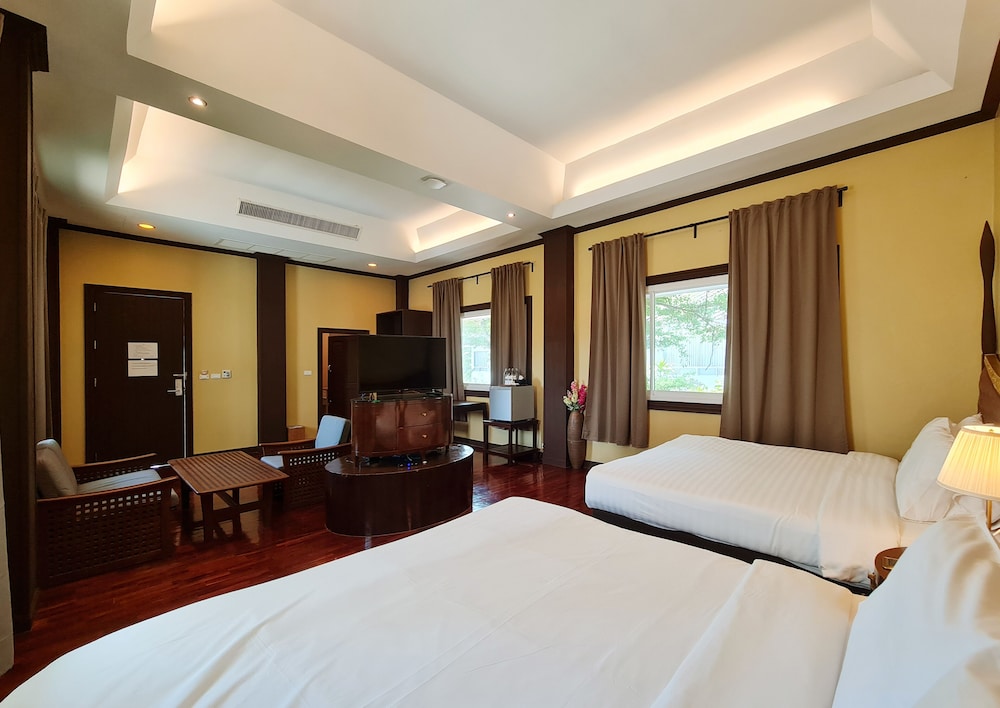 Quadruple Room With Balcony photo 3