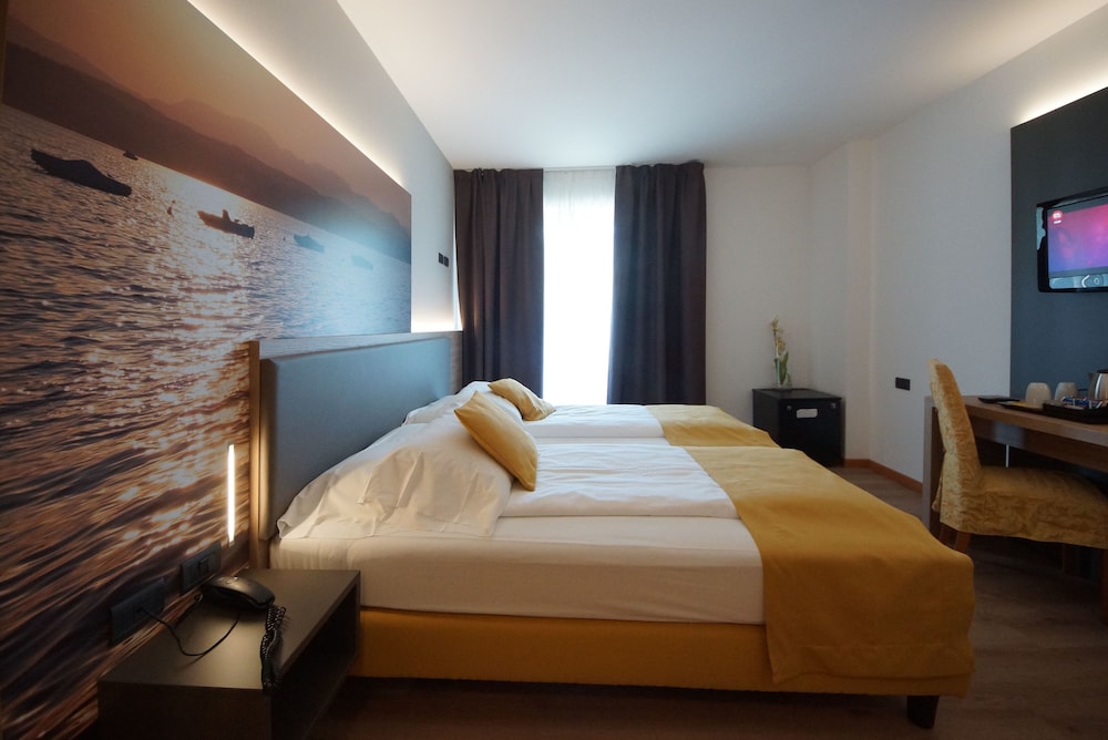 Standard Double Room Single Use