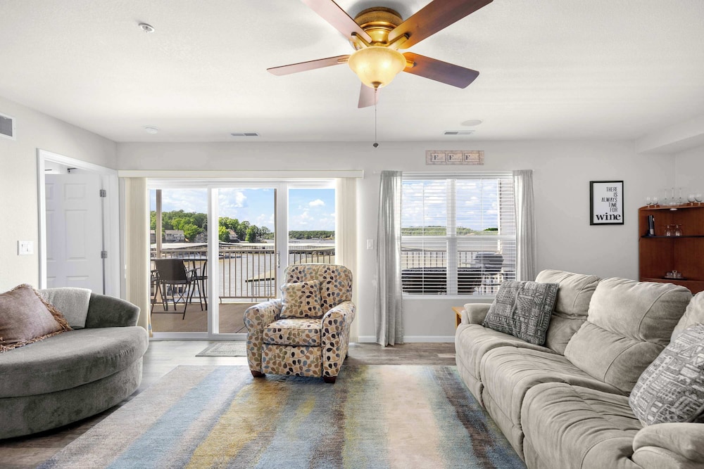 Condo, Multiple Beds, Balcony (Seascape Cove) photo 2