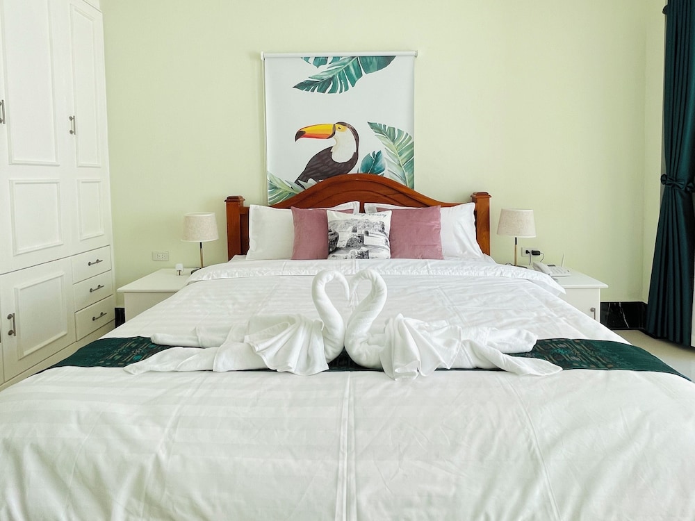 Deluxe Double Room, City View